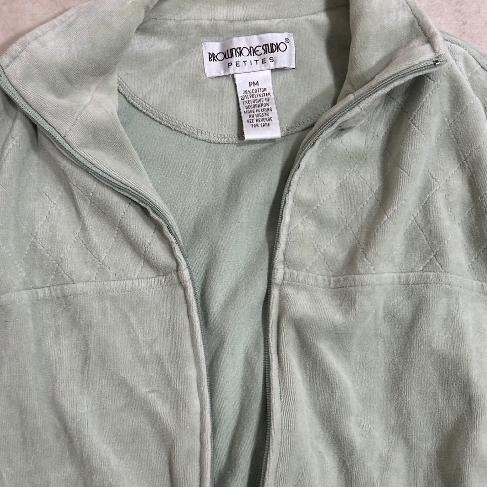 Brownstone Studio Petites Sage Green Velour Tracksuit Set Size PM Jacket & Pants - Picture 3 of 6